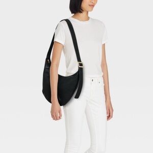 Universal Thread Slouchy Crossbody Shoulder Crescent Bag Black Faux Leather